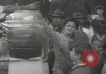 Standbild mexikanischen Zivilbevölkerung Mexico City Mexiko, 1944, aus Sekunde 60 historischem Filmmaterial Videoclip 65675063462