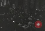 Image Leon Trotsky cercueil ouvert l'affichage Mexico Mexique, 1940, de la seconde 26 séquences d'archives historiques vidéo 65675063473
