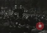 Image Leon Trotsky cercueil ouvert l'affichage Mexico Mexique, 1940, de la seconde 53 séquences d'archives historiques vidéo 65675063473