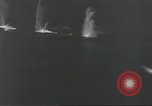 Standbild USA airmen Pacific Theater, 1943, aus Sekunde 49 historischem Filmmaterial Videoclip 65675063489