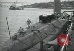 Standbild Die USS Nautilus SSN-571 Inbetriebnahme Groton Connecticut United States USA, 1954, aus Sekunde 62 historischem Filmmaterial Videoclip 65675063493