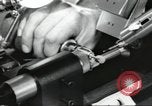 Standbild Techniker United States USA, 1954, aus Sekunde 39 historischem Filmmaterial Videoclip 65675063494