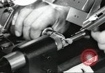Standbild Techniker United States USA, 1954, aus Sekunde 40 historischem Filmmaterial Videoclip 65675063494