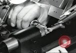 Standbild Techniker United States USA, 1954, aus Sekunde 42 historischem Filmmaterial Videoclip 65675063494