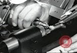 Standbild Techniker United States USA, 1954, aus Sekunde 48 historischem Filmmaterial Videoclip 65675063494