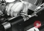 Standbild Techniker United States USA, 1954, aus Sekunde 49 historischem Filmmaterial Videoclip 65675063494