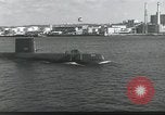 Standbild USS Nautilus Connecticut USA, 1954, aus Sekunde 4 historischem Filmmaterial Videoclip 65675063495