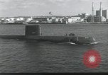 Standbild USS Nautilus Connecticut USA, 1954, aus Sekunde 8 historischem Filmmaterial Videoclip 65675063495
