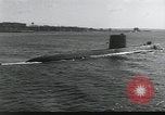 Standbild USS Nautilus Connecticut USA, 1954, aus Sekunde 17 historischem Filmmaterial Videoclip 65675063495