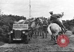 Standbild britische Kavallerie UK, 1936, aus Sekunde 5 historischem Filmmaterial Videoclip 65675063517
