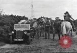 Standbild britische Kavallerie UK, 1936, aus Sekunde 8 historischem Filmmaterial Videoclip 65675063517