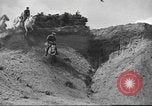 Standbild britische Kavallerie UK, 1936, aus Sekunde 32 historischem Filmmaterial Videoclip 65675063517