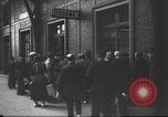 Immagine di I civili fuggire dalla guerra civile spagnola Francia, 1936, secondo 20 filmato di repertorio 65675063518