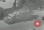 Immagine di Civili francese Parigi Francia, 1943, secondo 12 filmato di repertorio 65675063538