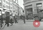 Immagine di Civili francese Parigi Francia, 1943, secondo 42 filmato di repertorio 65675063538