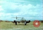Immagine di British Gloster getti Germania, 1945, secondo 33 filmato di repertorio 65675063595