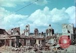 Immagine di Bombardare gli edifici danneggiati Germania, 1945, secondo 34 filmato di repertorio 65675063596