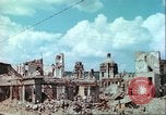 Immagine di Bombardare gli edifici danneggiati Germania, 1945, secondo 35 filmato di repertorio 65675063596