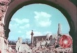 Immagine di Bombardare gli edifici danneggiati Germania, 1945, secondo 49 filmato di repertorio 65675063596
