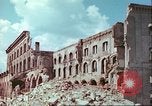 Immagine di Bombardare gli edifici danneggiati Germania, 1945, secondo 58 filmato di repertorio 65675063596