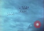 Standbild Himmel über Deutschland Rogensburg Deutschland, 1945, aus Sekunde 38 historischem Filmmaterial Videoclip 65675063599