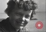Image Amelia Earhart Putnam du sud de l'océan Pacifique, 1937, de la seconde 14 séquences d'archives historiques vidéo 65675063620