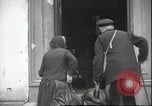 Standbild USA Soldaten Frankreich, 1945, aus Sekunde 24 historischem Filmmaterial Videoclip 65675063659