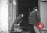 Standbild USA Soldaten Frankreich, 1945, aus Sekunde 27 historischem Filmmaterial Videoclip 65675063659