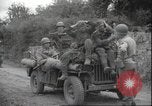 Standbild USA Soldaten Frankreich, 1945, aus Sekunde 48 historischem Filmmaterial Videoclip 65675063659