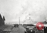 Image Tirs du Schleswig-Holstein sur Westerplatte Pologne, 1939, de la seconde 3 séquences d'archives historiques vidéo 65675063666