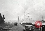Image Tirs du Schleswig-Holstein sur Westerplatte Pologne, 1939, de la seconde 6 séquences d'archives historiques vidéo 65675063666