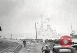Image Tirs du Schleswig-Holstein sur Westerplatte Pologne, 1939, de la seconde 10 séquences d'archives historiques vidéo 65675063666