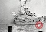 Image Tirs du Schleswig-Holstein sur Westerplatte Pologne, 1939, de la seconde 21 séquences d'archives historiques vidéo 65675063666