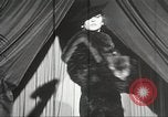 Immagine di Fur fashion show New York United States USA, 1934, secondo 30 filmato di repertorio 65675063723