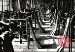 Standbild Gun herstellen United States USA, 1918, aus Sekunde 1 historischem Filmmaterial Videoclip 65675063738