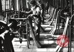 Standbild Gun herstellen United States USA, 1918, aus Sekunde 10 historischem Filmmaterial Videoclip 65675063738