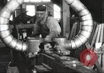 Standbild Gun herstellen United States USA, 1918, aus Sekunde 22 historischem Filmmaterial Videoclip 65675063738
