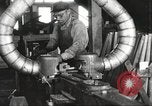 Standbild Gun herstellen United States USA, 1918, aus Sekunde 29 historischem Filmmaterial Videoclip 65675063738