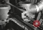 Standbild Gun herstellen United States USA, 1918, aus Sekunde 34 historischem Filmmaterial Videoclip 65675063738