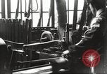 Standbild Gun herstellen United States USA, 1918, aus Sekunde 47 historischem Filmmaterial Videoclip 65675063738