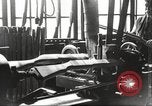 Standbild Gun herstellen United States USA, 1918, aus Sekunde 59 historischem Filmmaterial Videoclip 65675063738