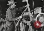 Standbild Gun herstellen United States USA, 1918, aus Sekunde 61 historischem Filmmaterial Videoclip 65675063738
