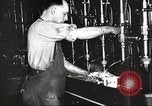 Standbild Gewehr Fertigung United States USA, 1918, aus Sekunde 17 historischem Filmmaterial Videoclip 65675063739