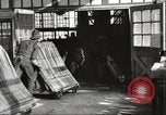 Standbild Verpackung Gewehre United States USA, 1918, aus Sekunde 22 historischem Filmmaterial Videoclip 65675063741