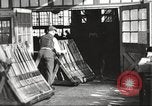 Standbild Verpackung Gewehre United States USA, 1918, aus Sekunde 28 historischem Filmmaterial Videoclip 65675063741