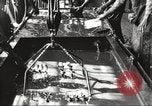 Standbild Verpackung Gewehre United States USA, 1918, aus Sekunde 35 historischem Filmmaterial Videoclip 65675063741