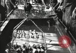 Standbild Verpackung Gewehre United States USA, 1918, aus Sekunde 39 historischem Filmmaterial Videoclip 65675063741