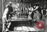 Standbild Verpackung Gewehre United States USA, 1918, aus Sekunde 46 historischem Filmmaterial Videoclip 65675063741