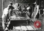 Standbild Verpackung Gewehre United States USA, 1918, aus Sekunde 49 historischem Filmmaterial Videoclip 65675063741