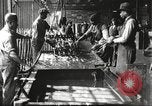 Standbild Verpackung Gewehre United States USA, 1918, aus Sekunde 55 historischem Filmmaterial Videoclip 65675063741